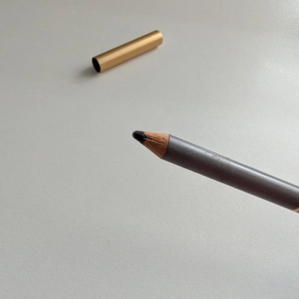L'OREAL Le Grand Kohl Perfectly Soft Liner Le Plum Full Size .07oz